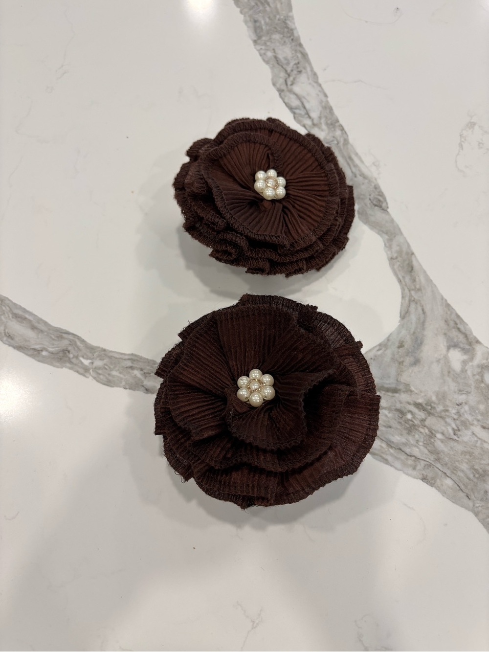 Brown Floral Pearl Center Clips